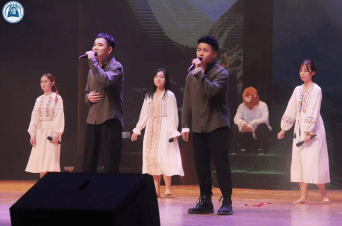 5dfc328bd6e11.png 14.png