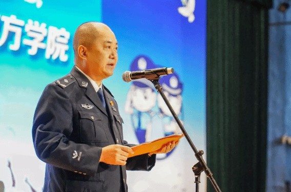 5c8ef2dabb875.png 04.png