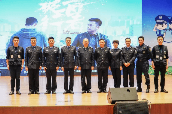 5c8ef317dec75.png 09.png