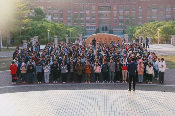 5de878c255c69.jpg 640.webp (1).jpg