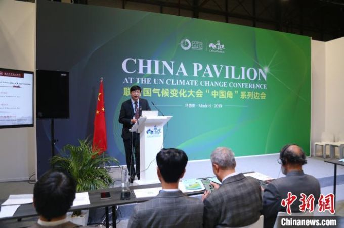 5df210288abed.jpg cb8f4419e59681ce1c1333bdd94df60.jpg